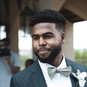 Meet your Posher, Devin